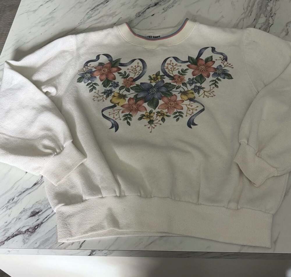 Alfred Dunner Vintage Floral Ribbon Graphic Sweatshirt Size M